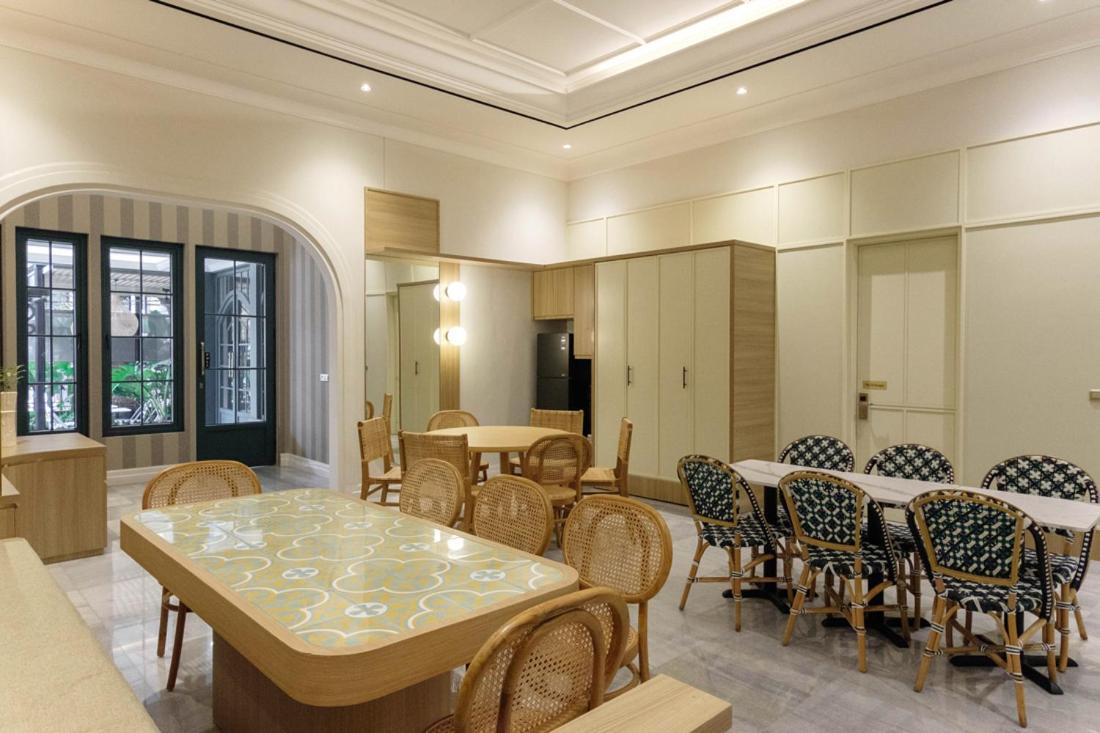 Hotel Casa Living Senopati Jakarta Exterior foto