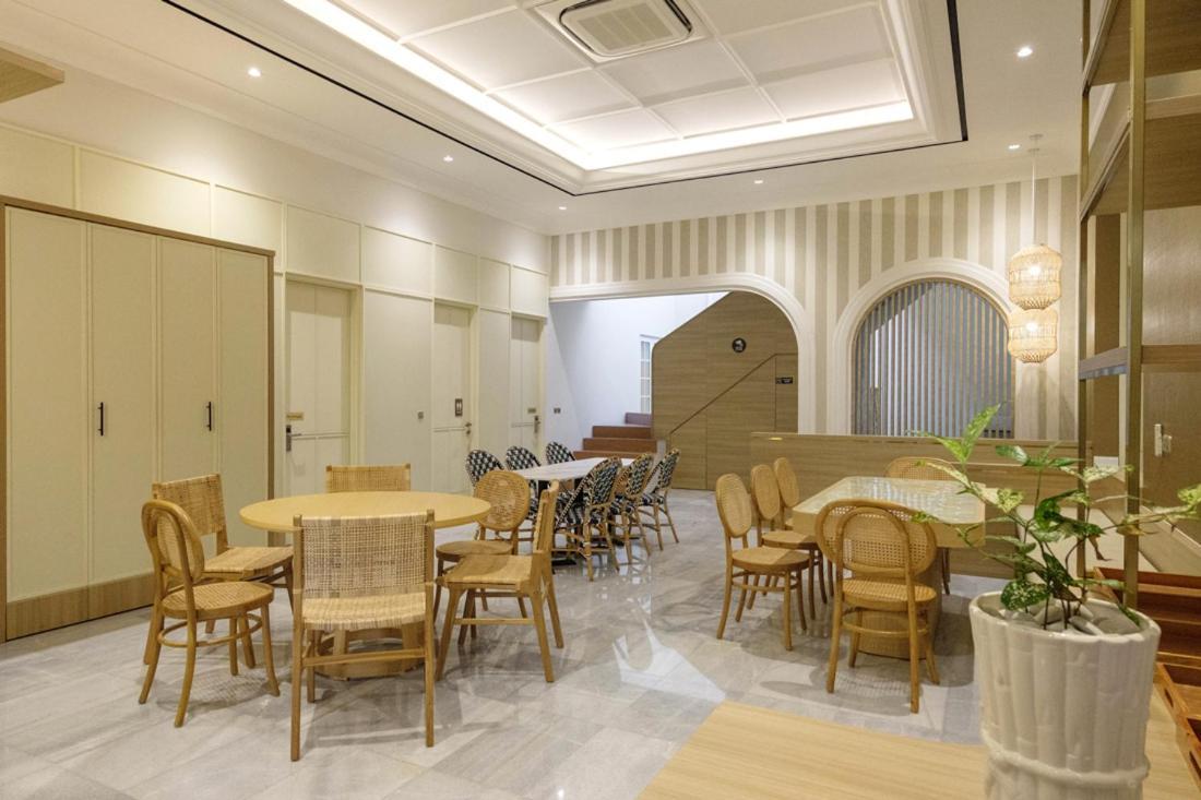 Hotel Casa Living Senopati Jakarta Exterior foto