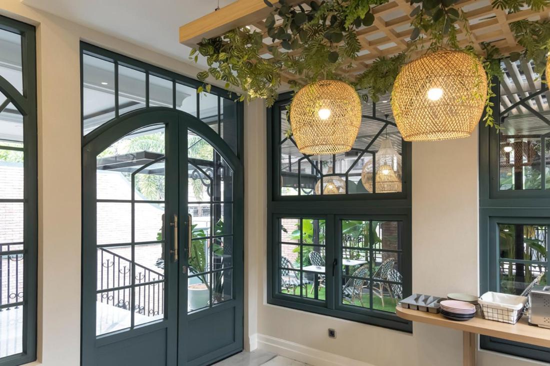 Hotel Casa Living Senopati Jakarta Exterior foto